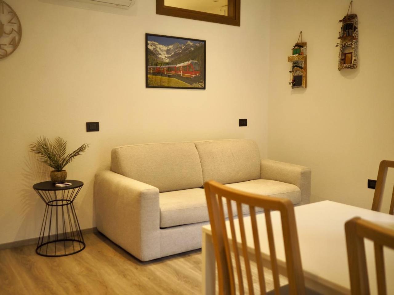 Ferienwohnung Casa Armida Tirano Exterior foto